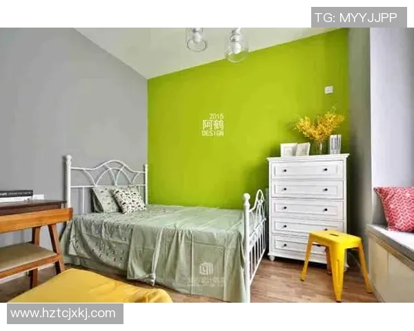 卧室墙面装饰足球明星挂画让你的空间充满运动气息与激情活力 卧室墙面装饰足球明星挂画让你的空间充满运动气息与激情活力