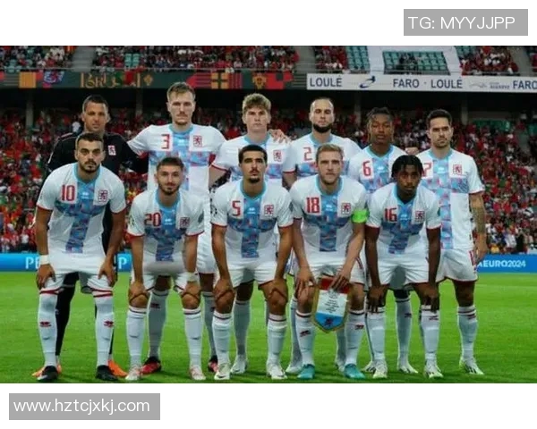 小国足球崛起之路那些闪耀世界的明星球员们 小国足球崛起之路那些闪耀世界的明星球员们